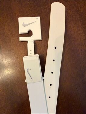 Nike White Golf Belt with Swoosh Buckle